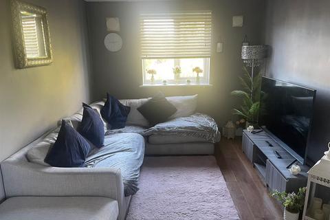 1 bedroom apartment to rent, Maplin Park, Langley, Berkshire