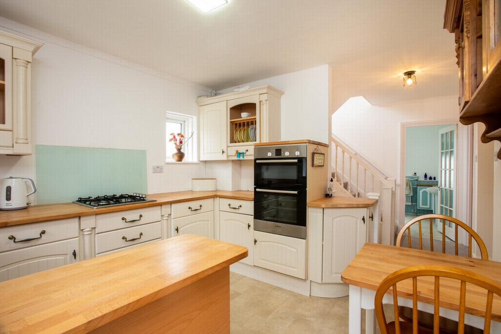 Kitchen/breakfast rm