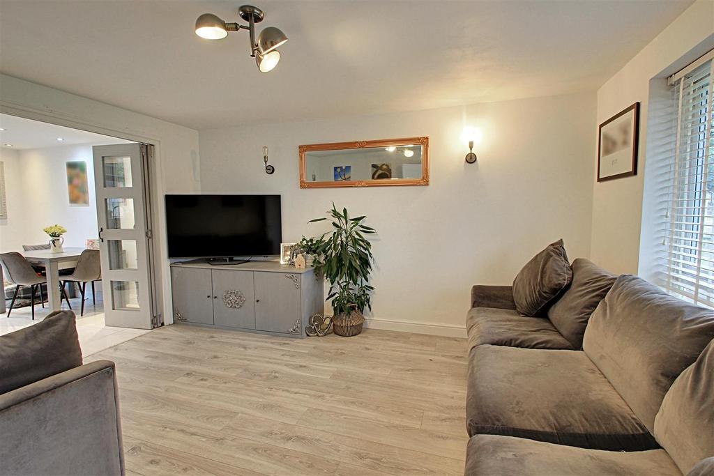 Living Room.jpg