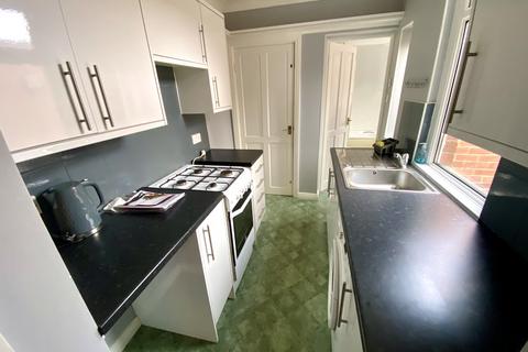 3 bedroom flat to rent, Trevor Terrace, North Shields, NE30