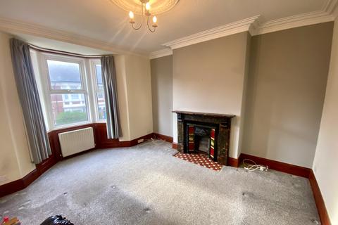 3 bedroom flat to rent, Trevor Terrace, North Shields, NE30