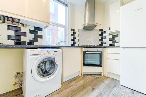 4 bedroom apartment to rent, Seabourne Road , Southbourne , Bournemouth