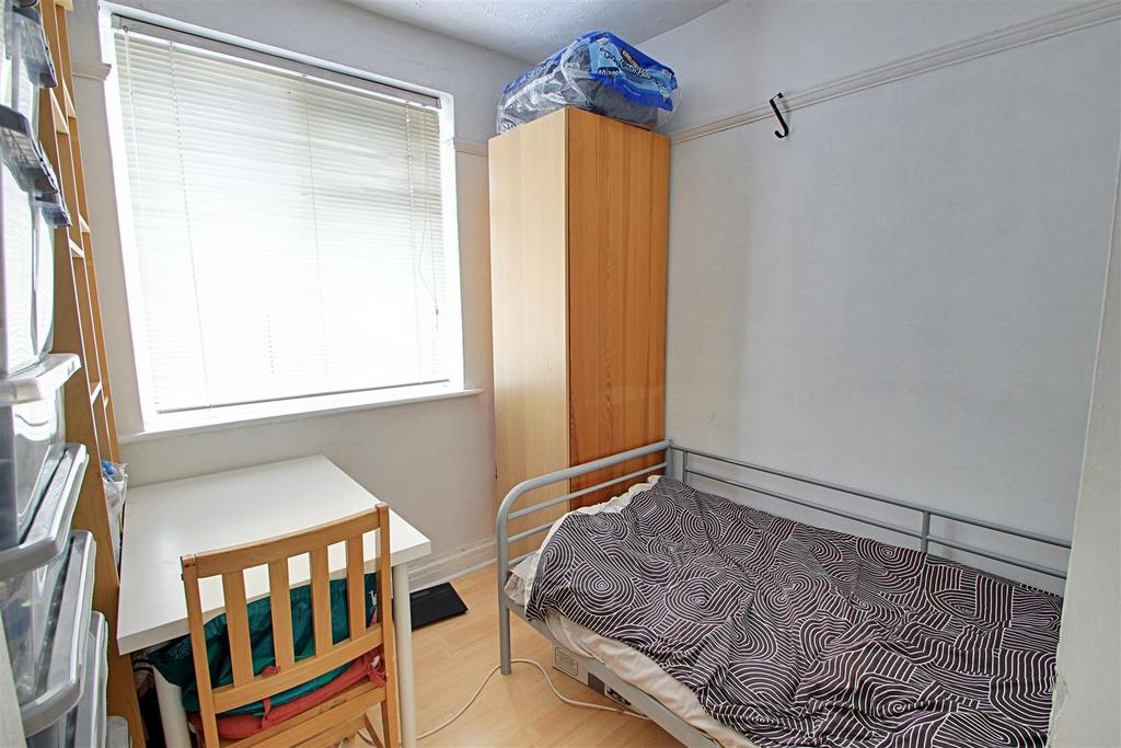 Bedroom 3.jpg