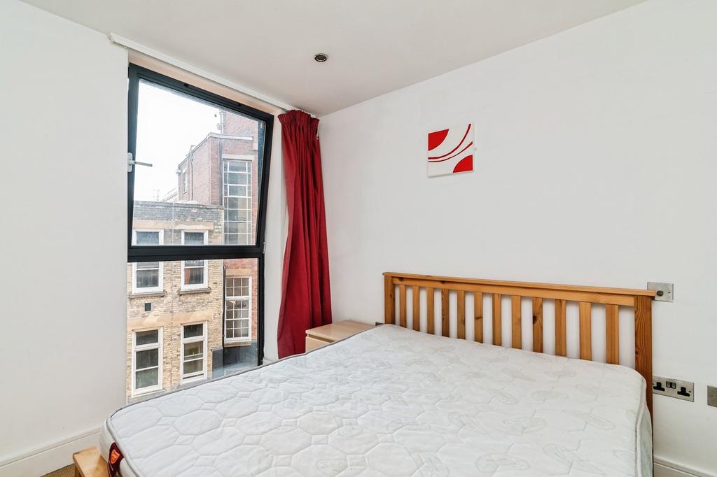 Apartment in Nottingham, Hockley, The Park - View 4