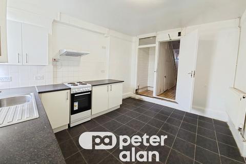 3 bedroom property to rent, De Breos Street, SWANSEA, SA2