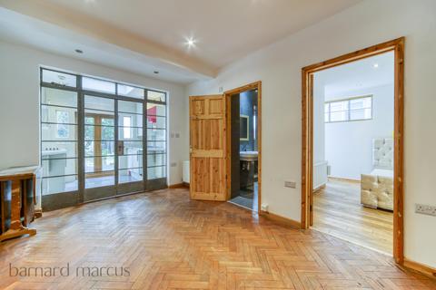 1 bedroom flat to rent, Norbury Crescent, Norbury