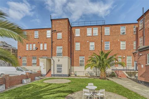 2 bedroom flat to rent, Carter Place, London, SE17