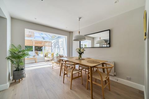 3 bedroom end of terrace house for sale, Jason Close, Weybridge, KT13