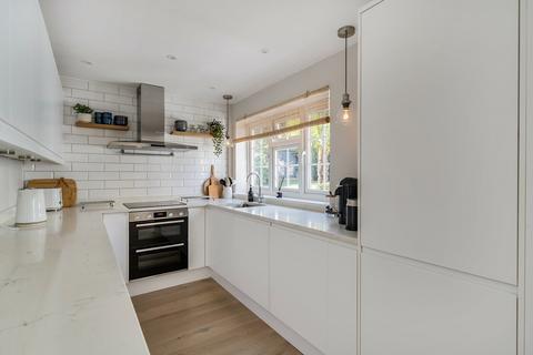 3 bedroom end of terrace house for sale, Jason Close, Weybridge, KT13