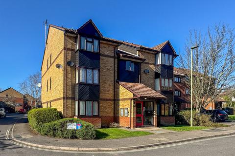 Pavilion Way, Edgware, HA8