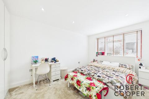undefined, Eastern Avenue, Pinner, HA5