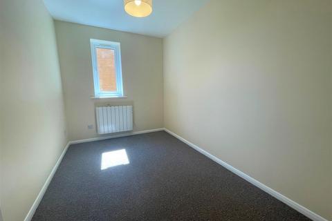 2 bedroom apartment to rent, Ascot Court, Aldershot GU11