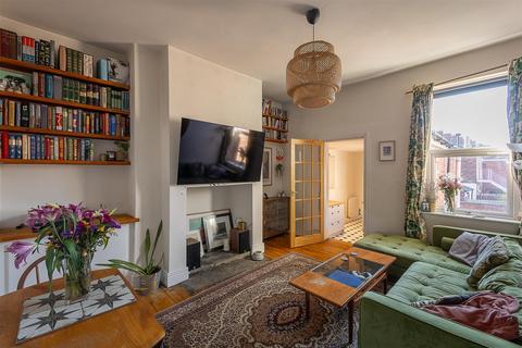 3 bedroom flat for sale, Addycombe Terrace, Heaton, Newcastle upon Tyne