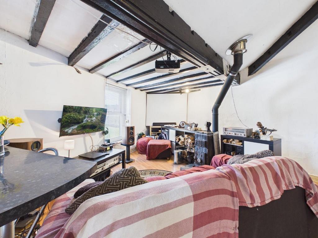 CAM04899 G0-PR0300-STILL002.jpg