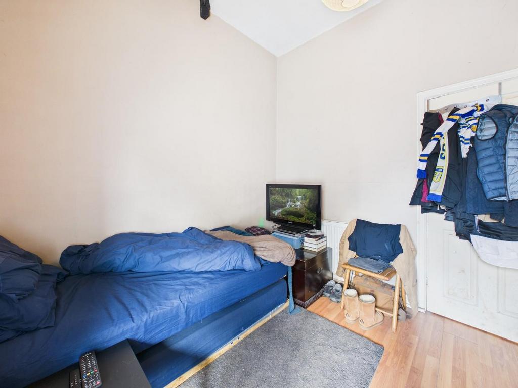 CAM04899 G0-PR0300-STILL007.jpg