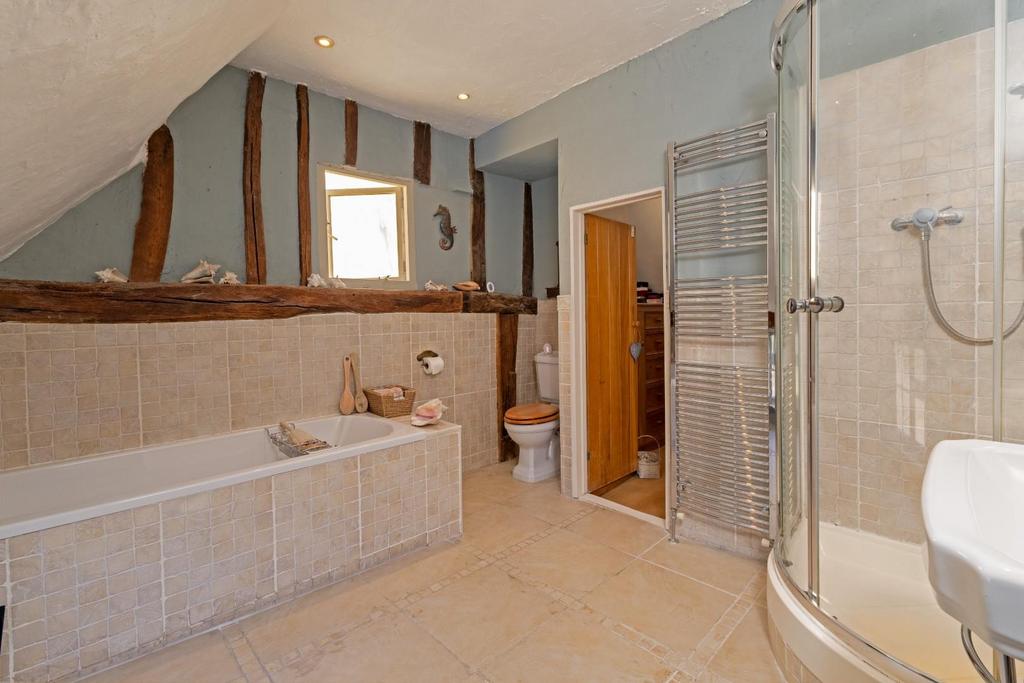 Vendor photo-bathroom.jpg