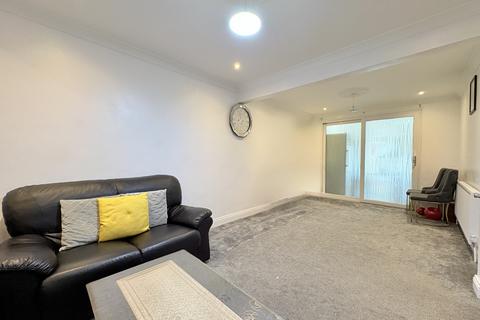 undefined, Penbury Road, Southall, Middlesex, UB2