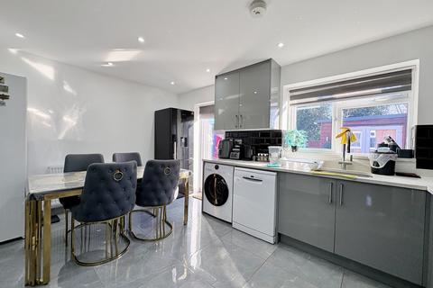undefined, Penbury Road, Southall, Middlesex, UB2