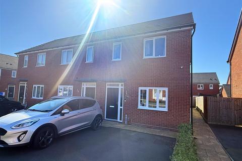 undefined, Skylark Drive, Burton-On-Trent DE14