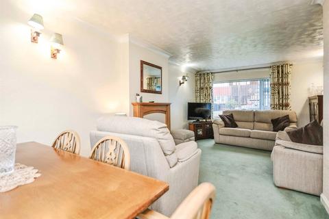 3 bedroom terraced house for sale, Arundel Road, Wordsley, Stourbridge