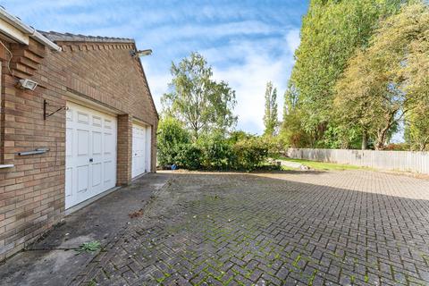 3 bedroom detached bungalow for sale, Wisbech Road, March