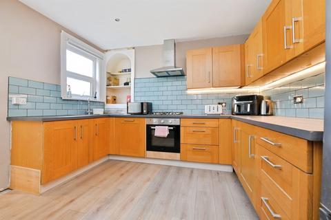 2 bedroom end of terrace house for sale, Stenlake Terrace, Plymouth