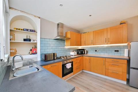 2 bedroom end of terrace house for sale, Stenlake Terrace, Plymouth