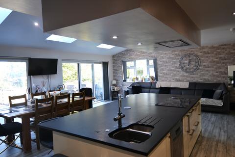 6 bedroom detached house for sale, Kingsdown Hill, Kingsdown CT14