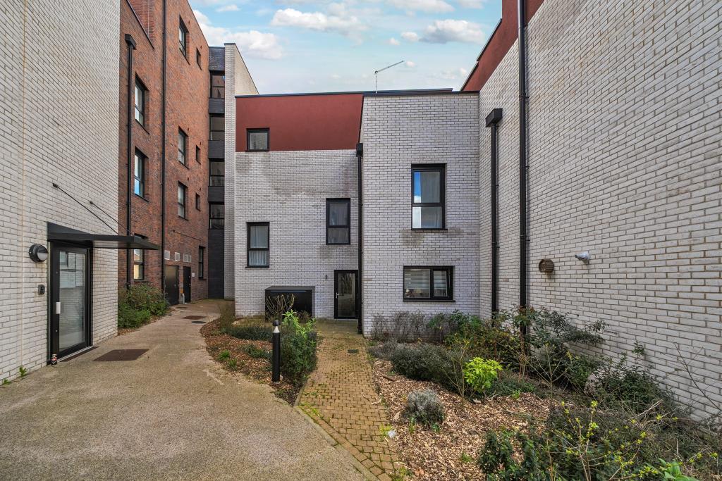 External Shot
