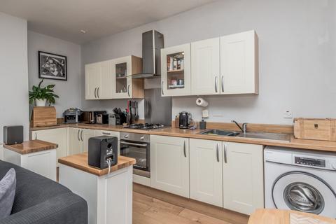 2 bedroom terraced house for sale, High Street, Cleckheaton, West Yorkshire, BD19