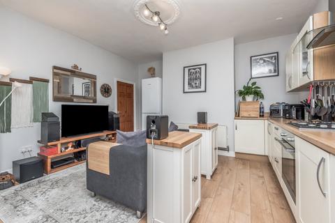 2 bedroom terraced house for sale, High Street, Cleckheaton, West Yorkshire, BD19