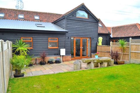 undefined, Sibbards Farm, Debden Green