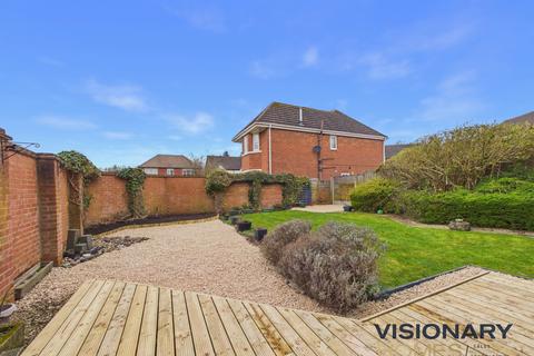 5 bedroom detached house for sale, 18 Two Oaks Avenue, Burntwood