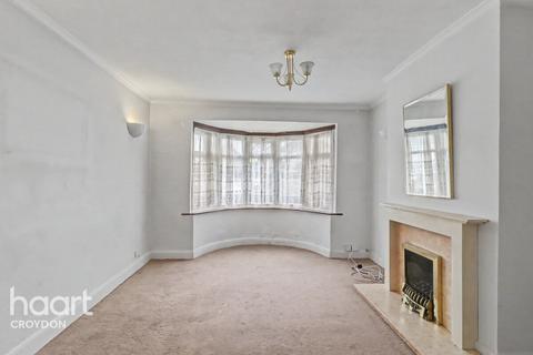 3 bedroom detached bungalow for sale, Chaffinch Avenue, Croydon