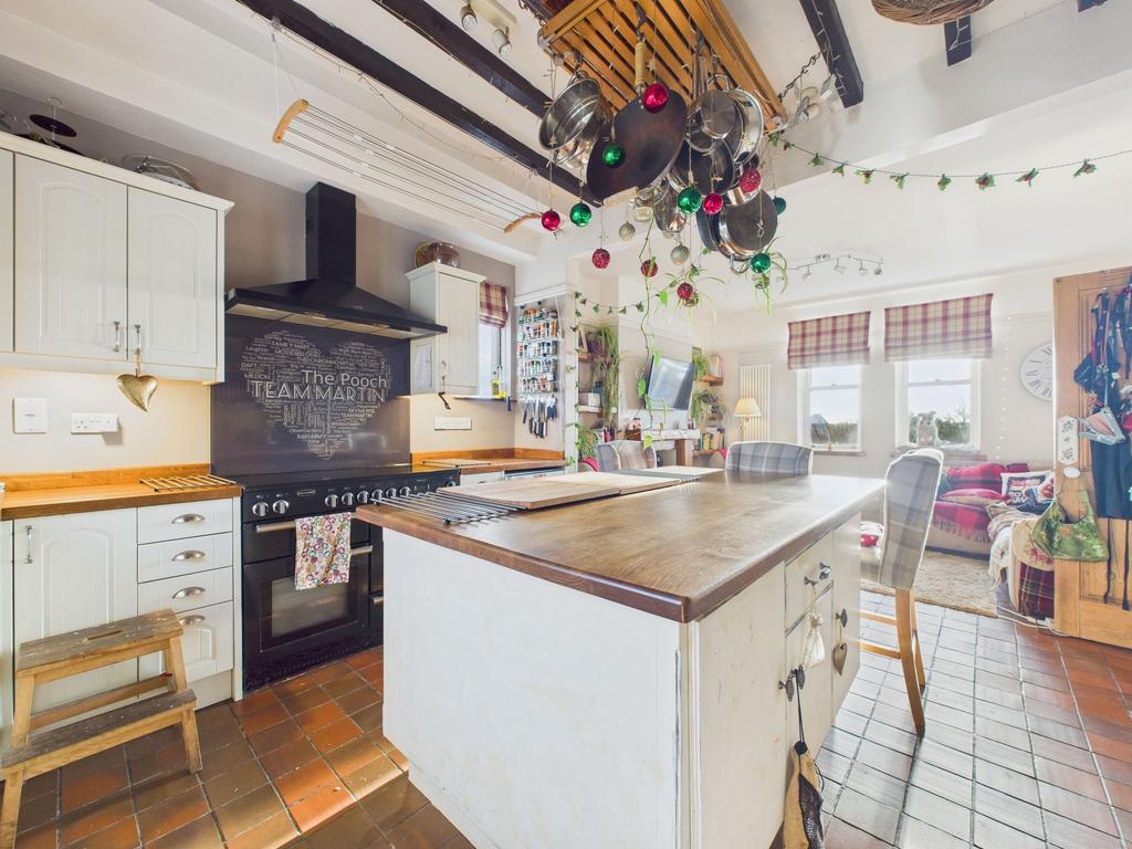 Kitchen/Lounge