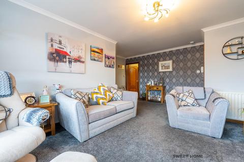 undefined, Clyde Court, Carluke, ML8 5FG
