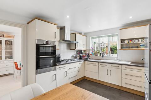 4 bedroom detached house for sale, Silk Mill Road, Redbourn, AL3