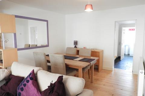 undefined, Belle Vue Road, Swindon SN1