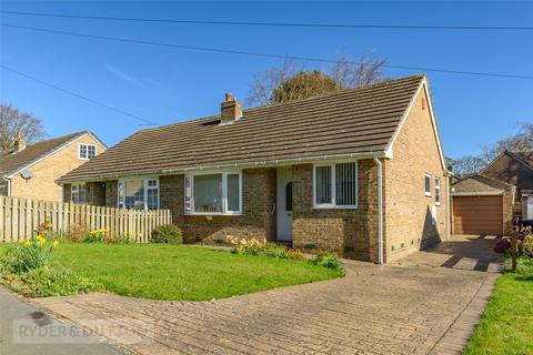 2 bedroom bungalow for sale, Kirkwood Drive, Lindley, Huddersfield, West Yorkshire, HD3