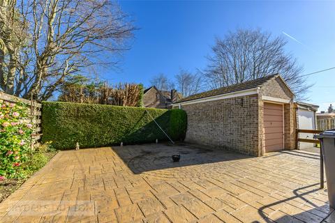 2 bedroom bungalow for sale, Kirkwood Drive, Lindley, Huddersfield, West Yorkshire, HD3