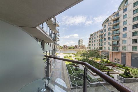 Studio to rent, Kestrel House, Vauxhall SW8