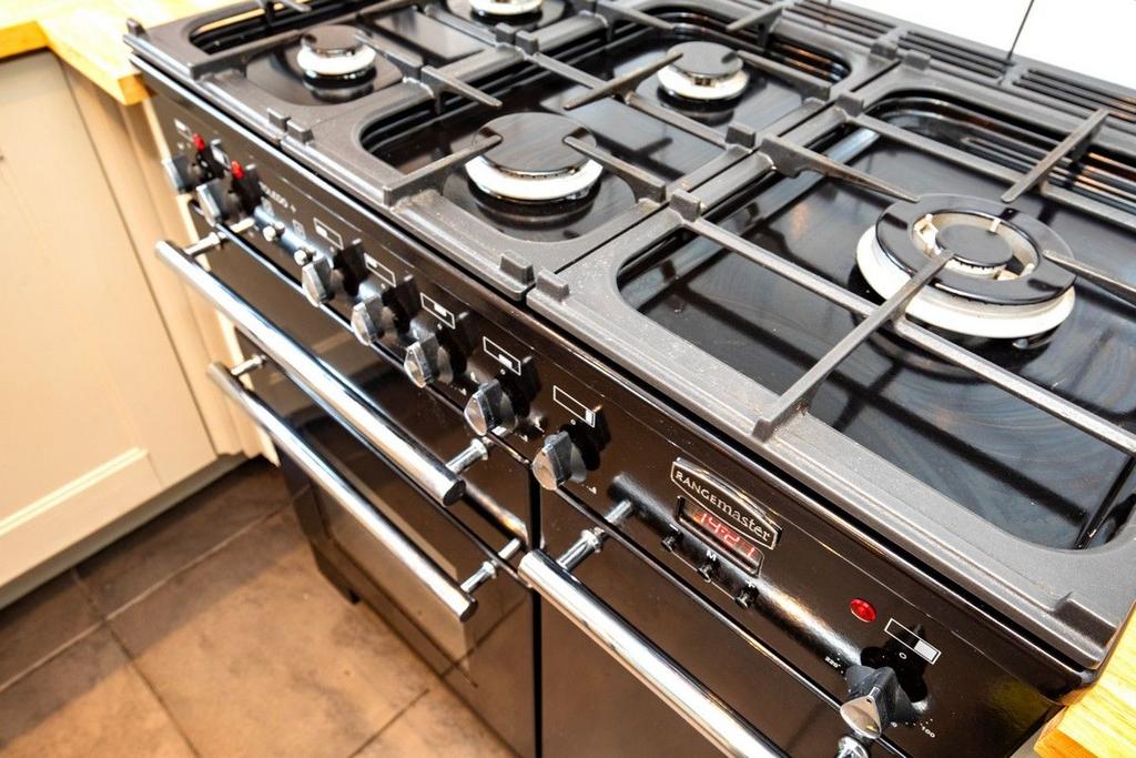 Cooker