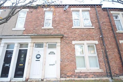 2 bedroom flat to rent, Dacre Street, South Shields