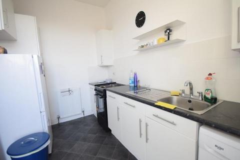 2 bedroom flat to rent, Dacre Street, South Shields