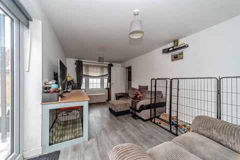 3 bedroom detached house for sale, Honey Quest, Stewartby, BEDFORD