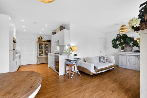 undefined, Becks Way, Billingshurst, RH14