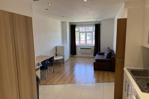 1 bedroom flat to rent, Simon Court, Neeld Crescent NW4 3RR