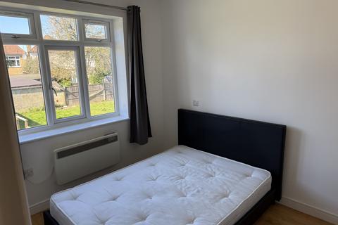 1 bedroom flat to rent, Simon Court, Neeld Crescent NW4 3RR
