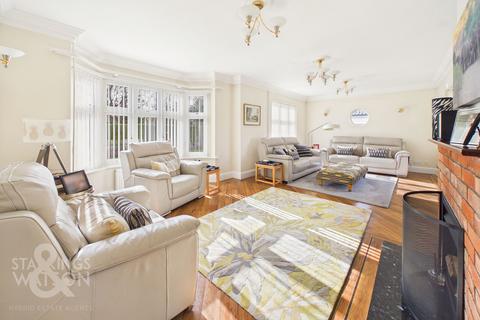 6 bedroom detached bungalow for sale, Loddon Road, Ditchingham, Bungay