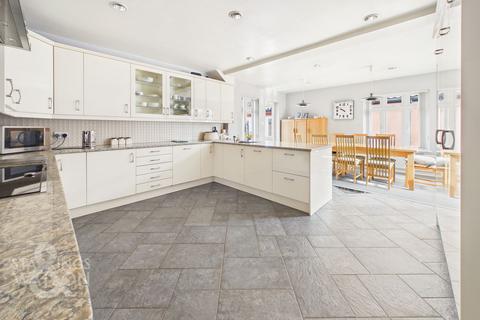 6 bedroom detached bungalow for sale, Loddon Road, Ditchingham, Bungay